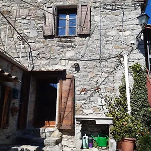 https://casa-della-pace-rooms-in-antic-style-with-own-entrance.it-tuscanyhotel.com